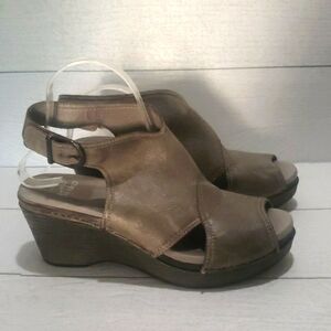 Dansko 39 gray platforms wedges ankle strap sandals